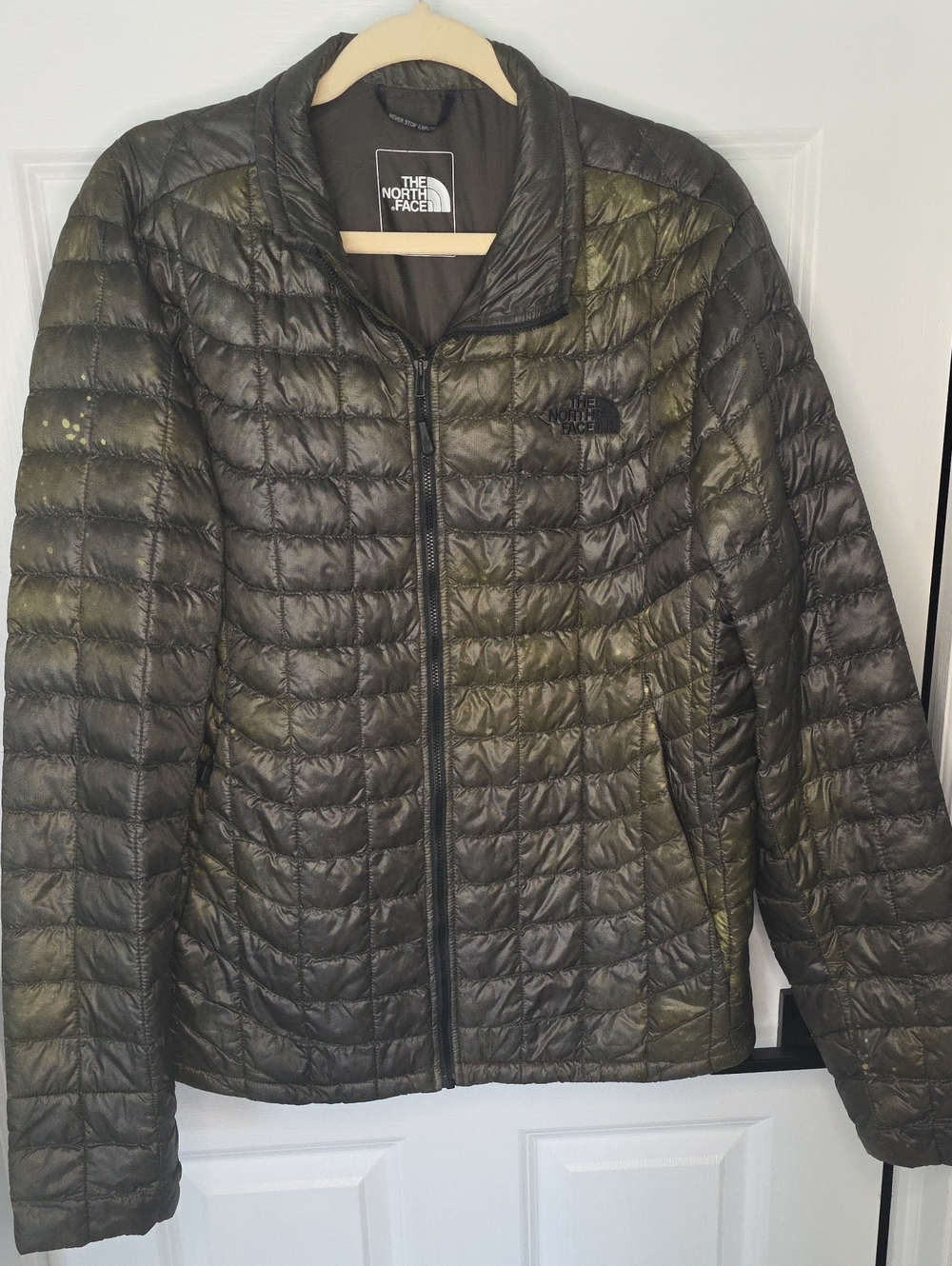 The North Face Men's Olive Green/CAMO Quilted Puffer Jacket SIZE M
